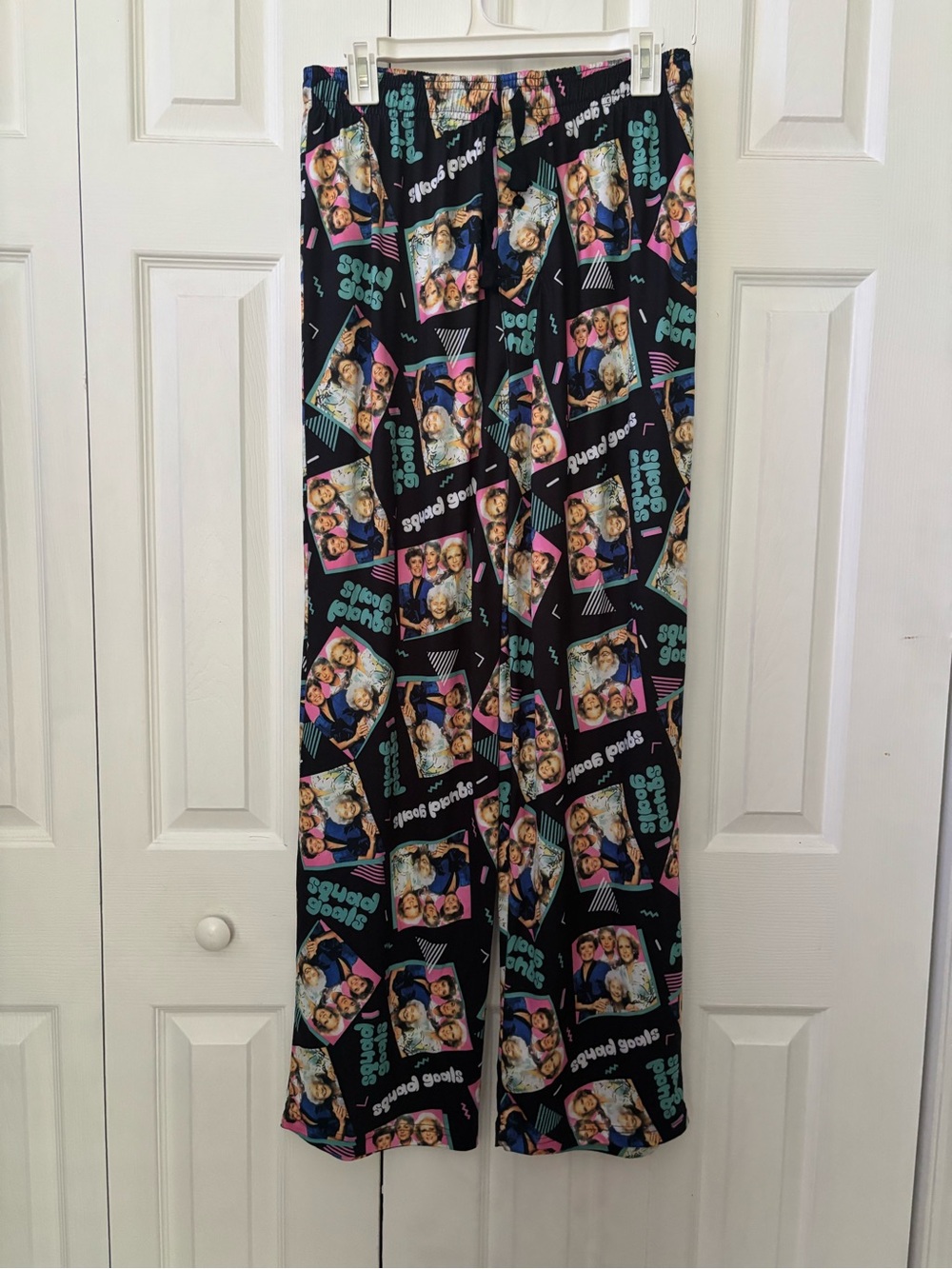 AB Studio Black Graphic Photo-Print Pajama Pants